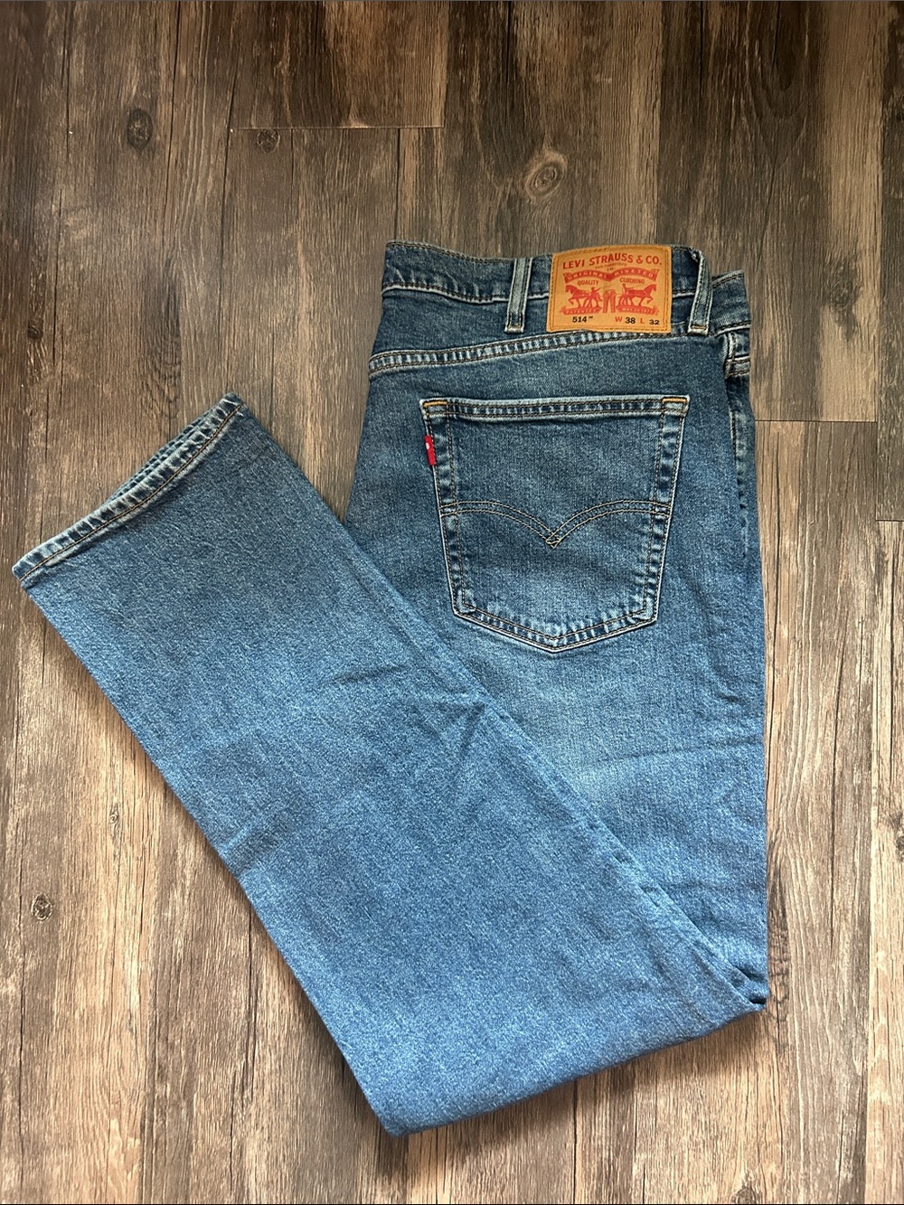 Levi's Blue Straight-Leg Men's Jeans with Signature Patch